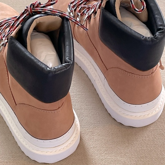 SCHUTZ Marlua Chunky Hiking Boot Sz 7.5 NIB - Picture 8 of 9